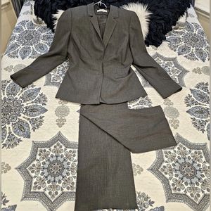 Calvin Klein Stretch women's pant suit